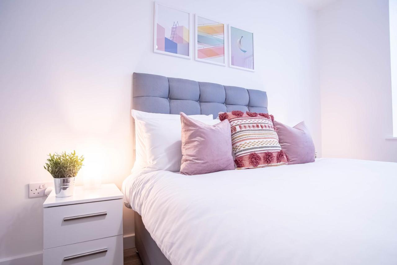 Luxury Apartments Available Next To Train Station - The Wallgate Apartments Wigan - Free Parking Zewnętrze zdjęcie