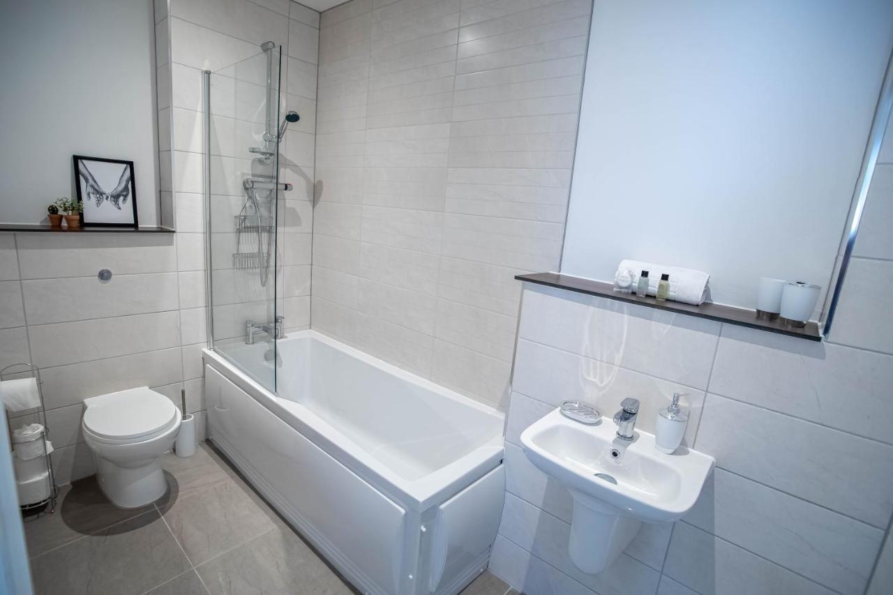 Luxury Apartments Available Next To Train Station - The Wallgate Apartments Wigan - Free Parking Zewnętrze zdjęcie